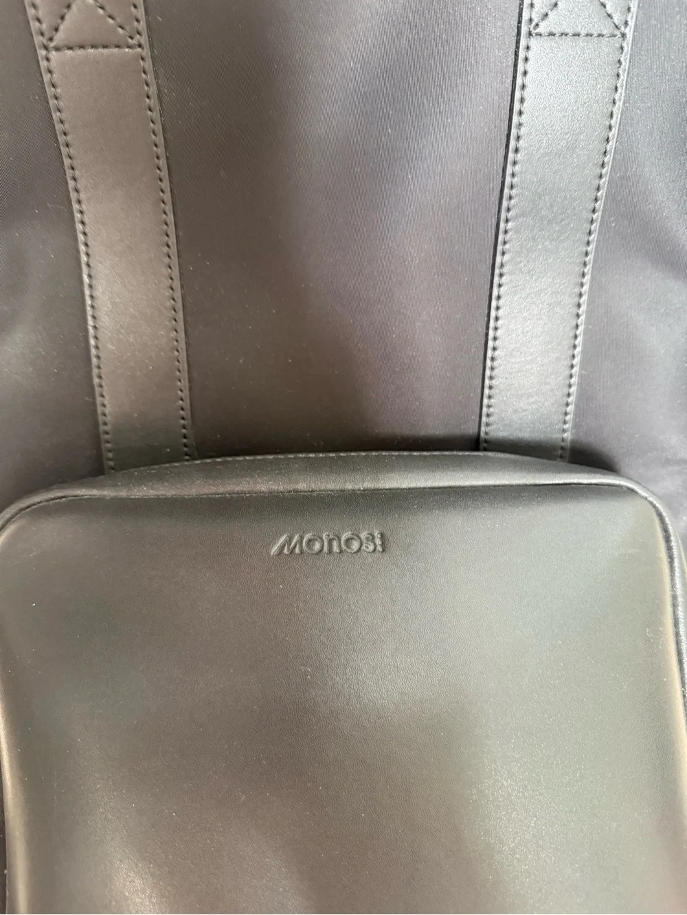 Monos sleek black